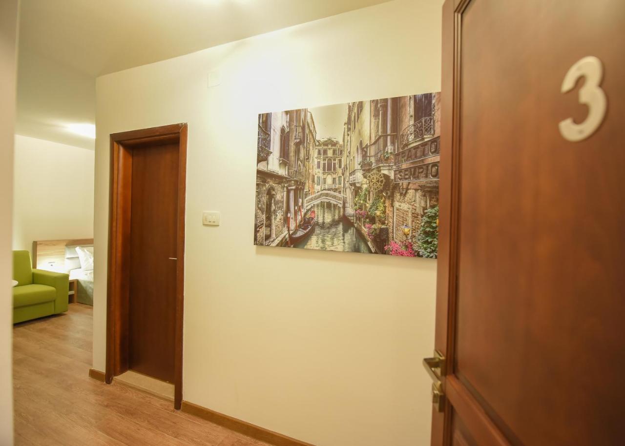 Korzo Apartmani Podgorica Kültér fotó